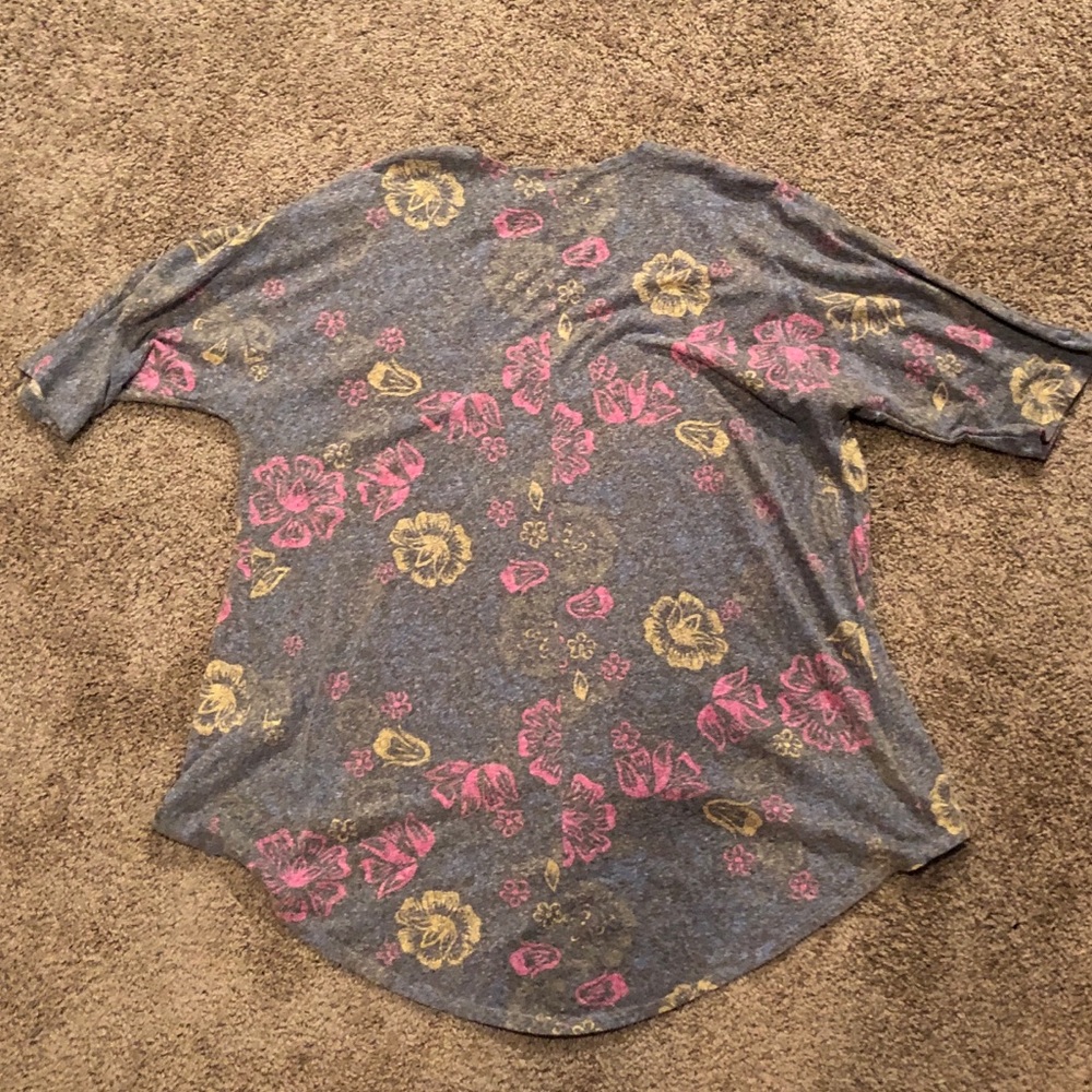 T-Shirt Material Lularoe Lindsay